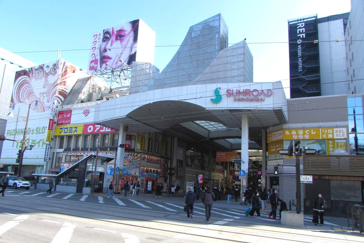 熊本市の中心市街地。桜町バスターミナルに隣接する商店街。（画像：菅原康晴）