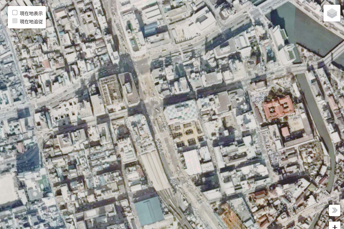 1975年頃の「天神駅」周辺の航空写真（画像：国土地理院）