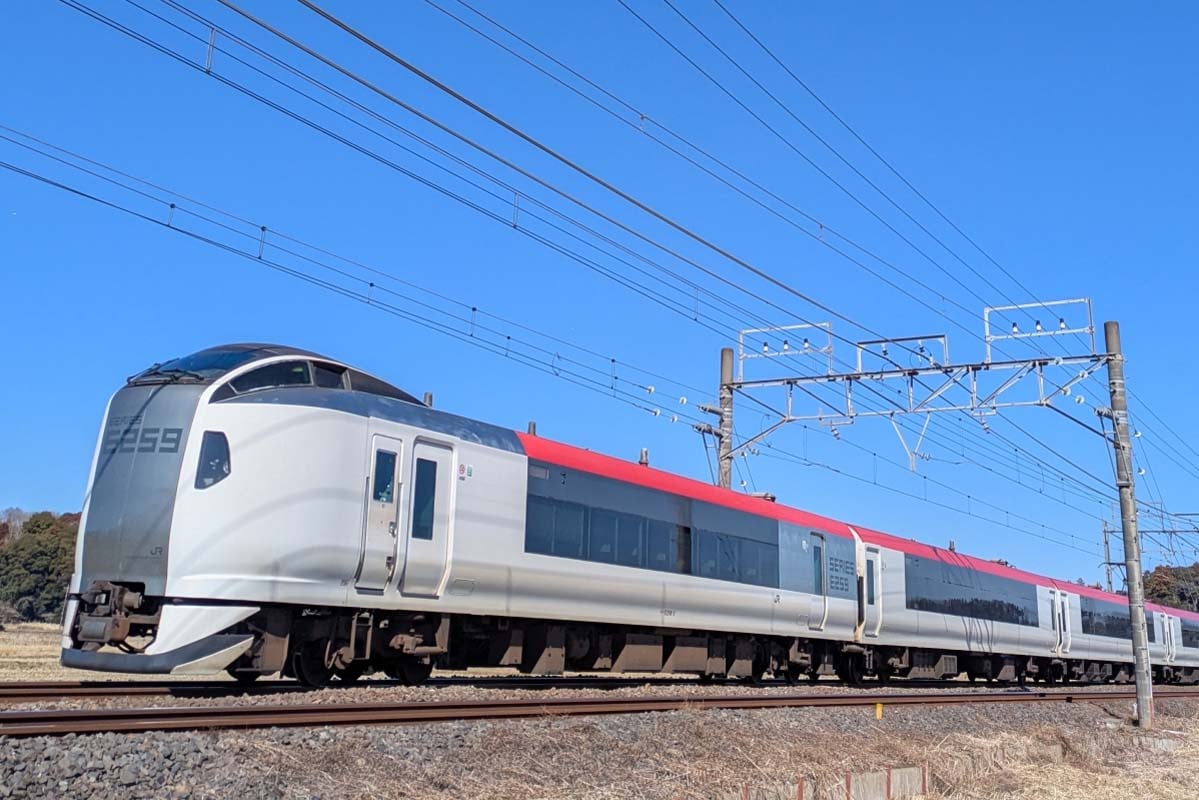 成田エクスプレス(画像:写真AC)