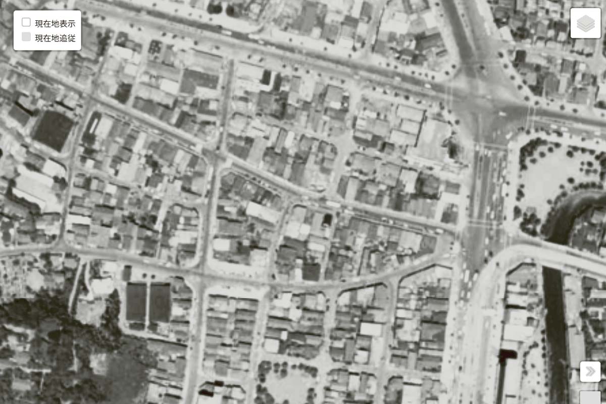 1963年頃の「麻布十番駅」周辺の航空写真（画像：国土地理院）