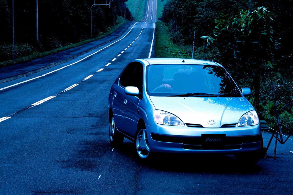 初代プリウス（画像：トヨタ自動車）