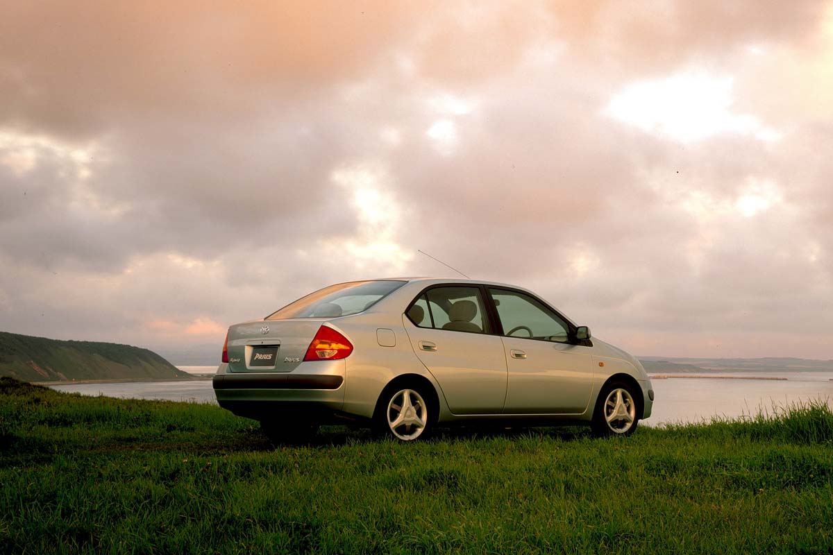 初代プリウス（画像：トヨタ自動車）