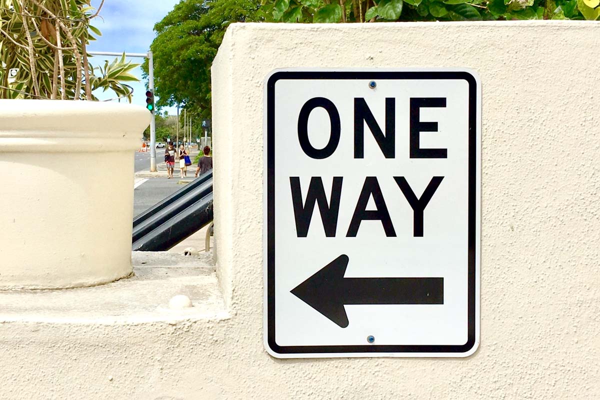 One Wayイメージ（画像：写真AC）