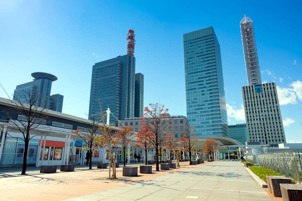 さいたま新都心（画像：写真AC）