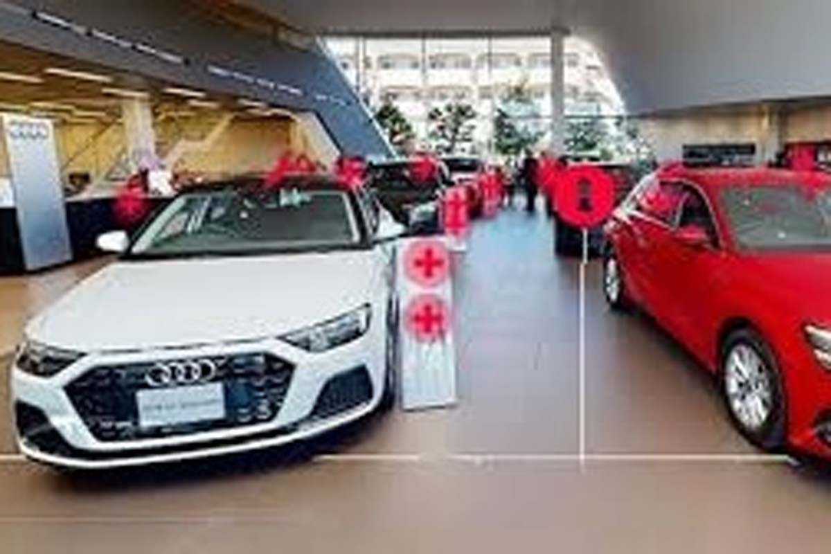 アウディのバーチャルショールーム（画像：アウディ箕面）