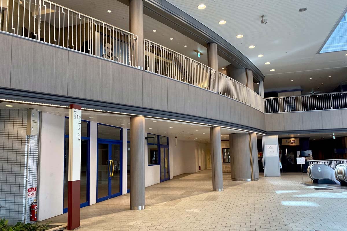 7割近くが空き区画のコトノハコ神戸（画像：高田泰）