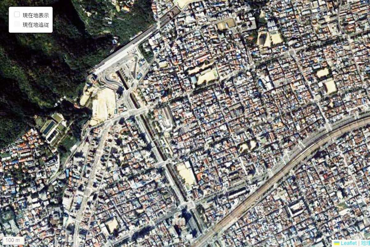 1985年頃に撮影された「新神戸駅」周辺の航空写真（画像：国土地理院）