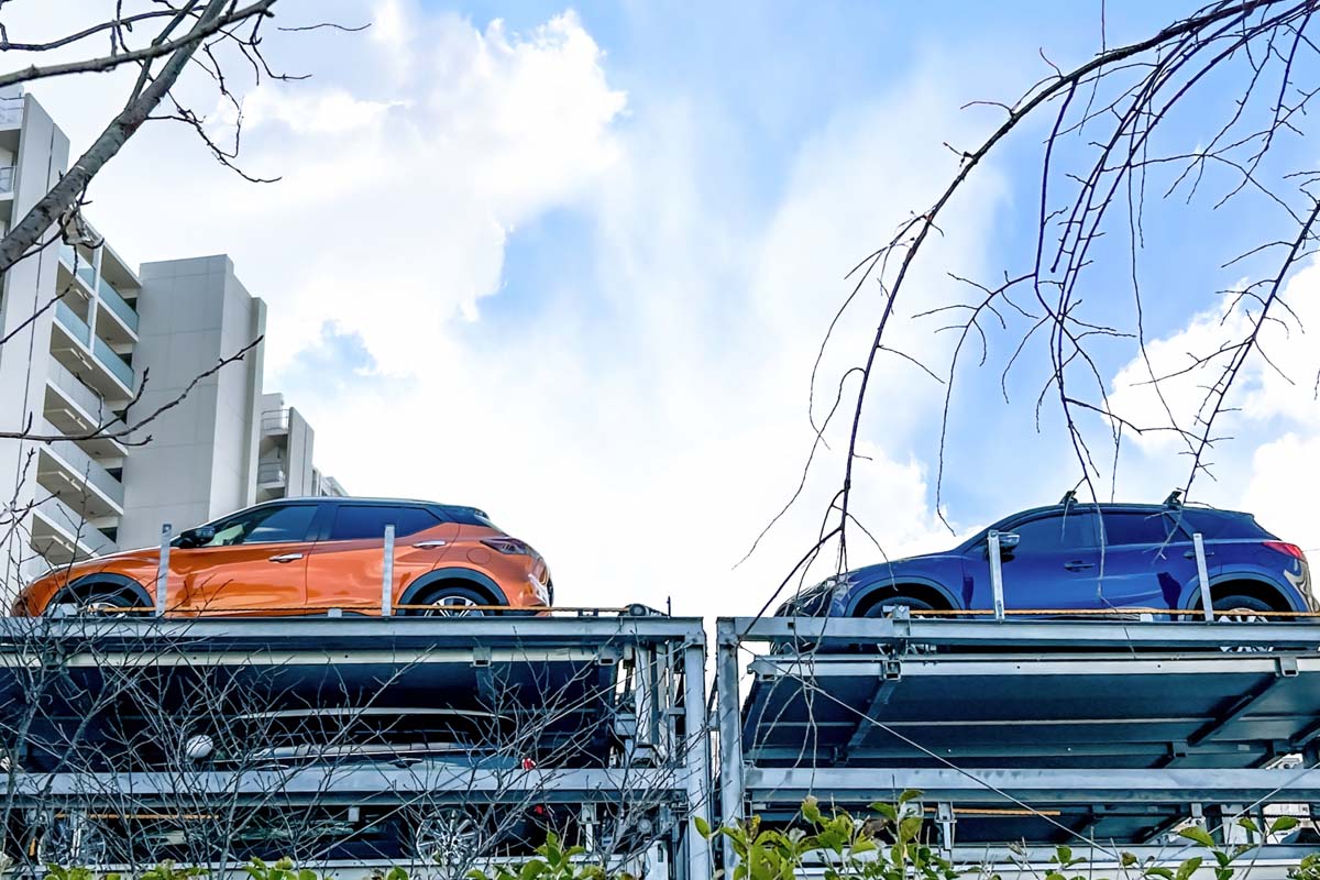 マンションの立体駐車場（画像：写真AC）
