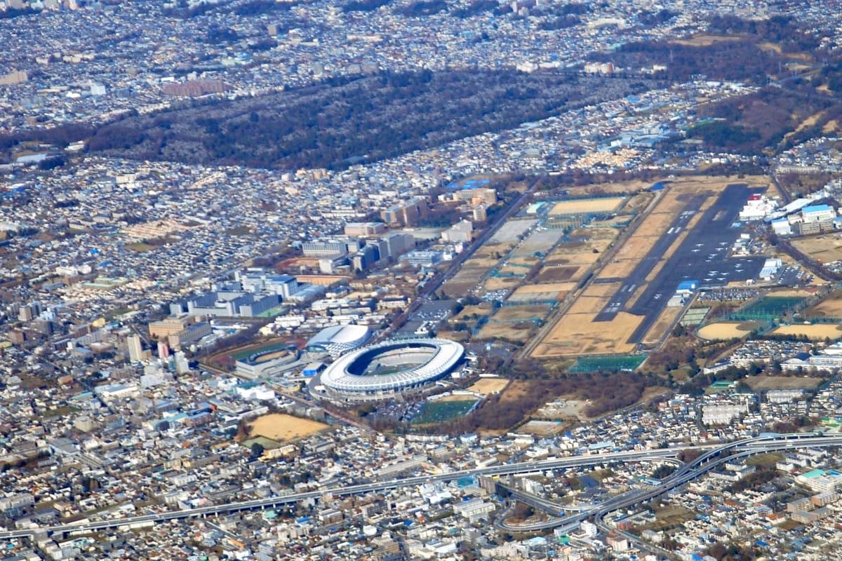 調布飛行場(画像:写真AC)