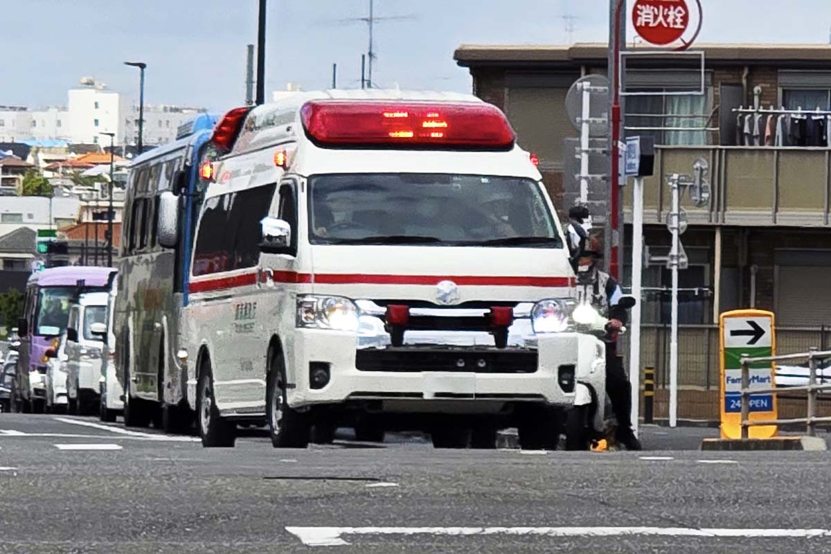 救急車（画像：写真AC）