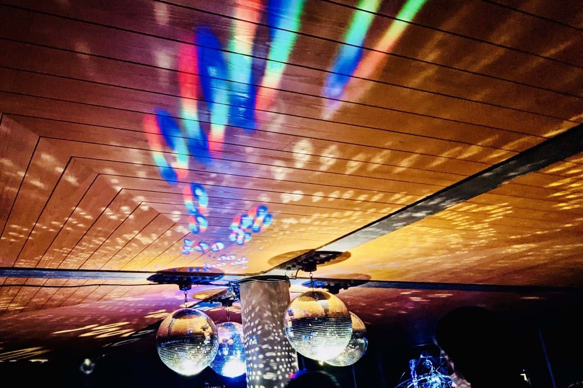 ディスコのイメージ（画像：写真AC）