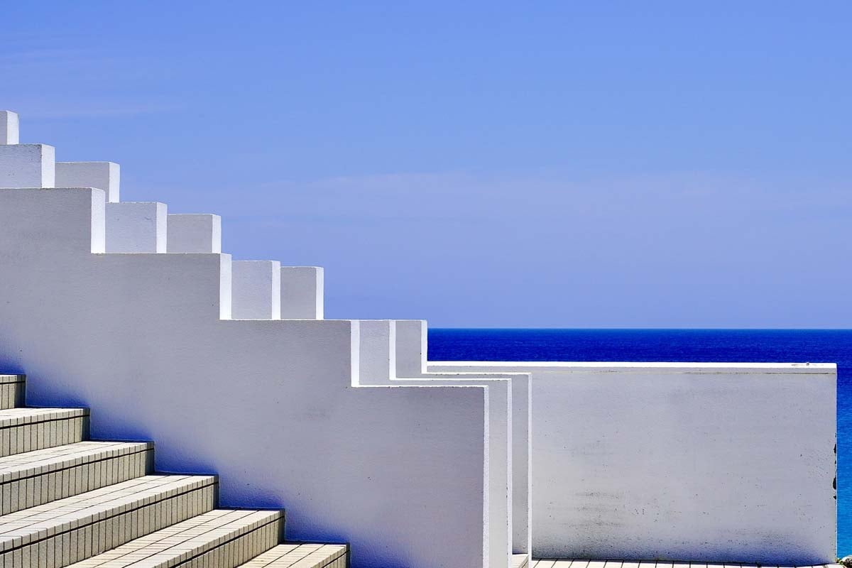 新島（画像：写真AC）