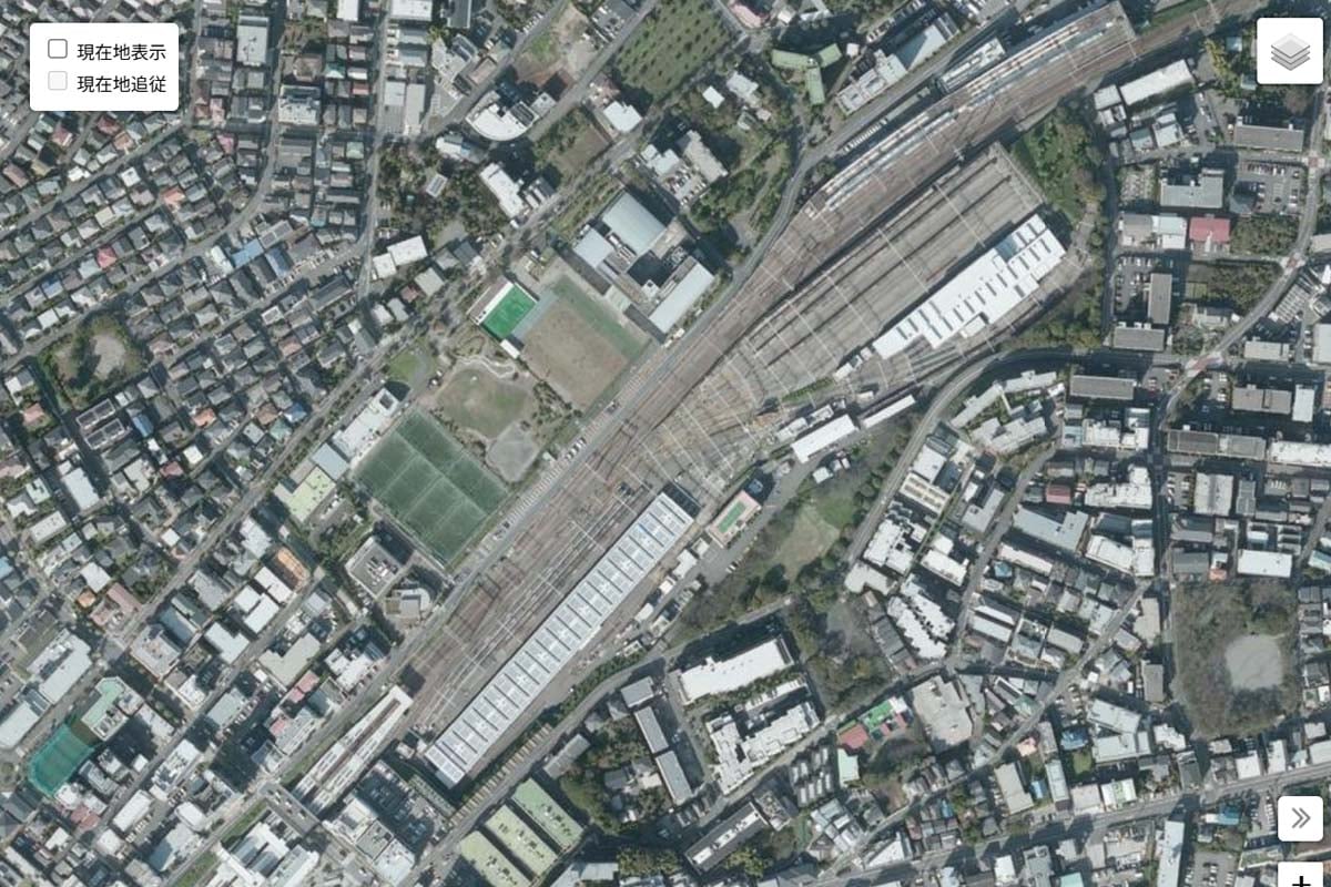 現在の鷺沼車両基地の航空写真（画像：国土地理院）