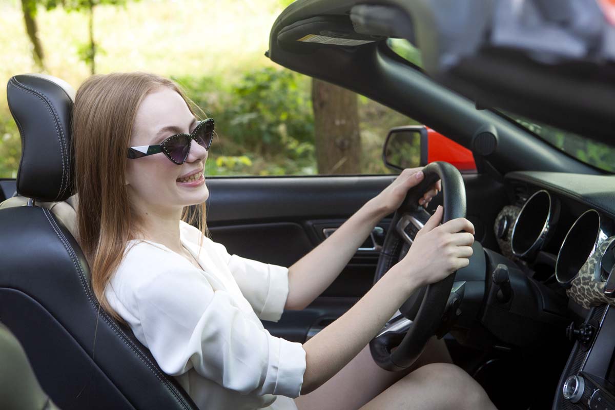 世界各国で広まっている女性専用駐車場（画像：写真AC）