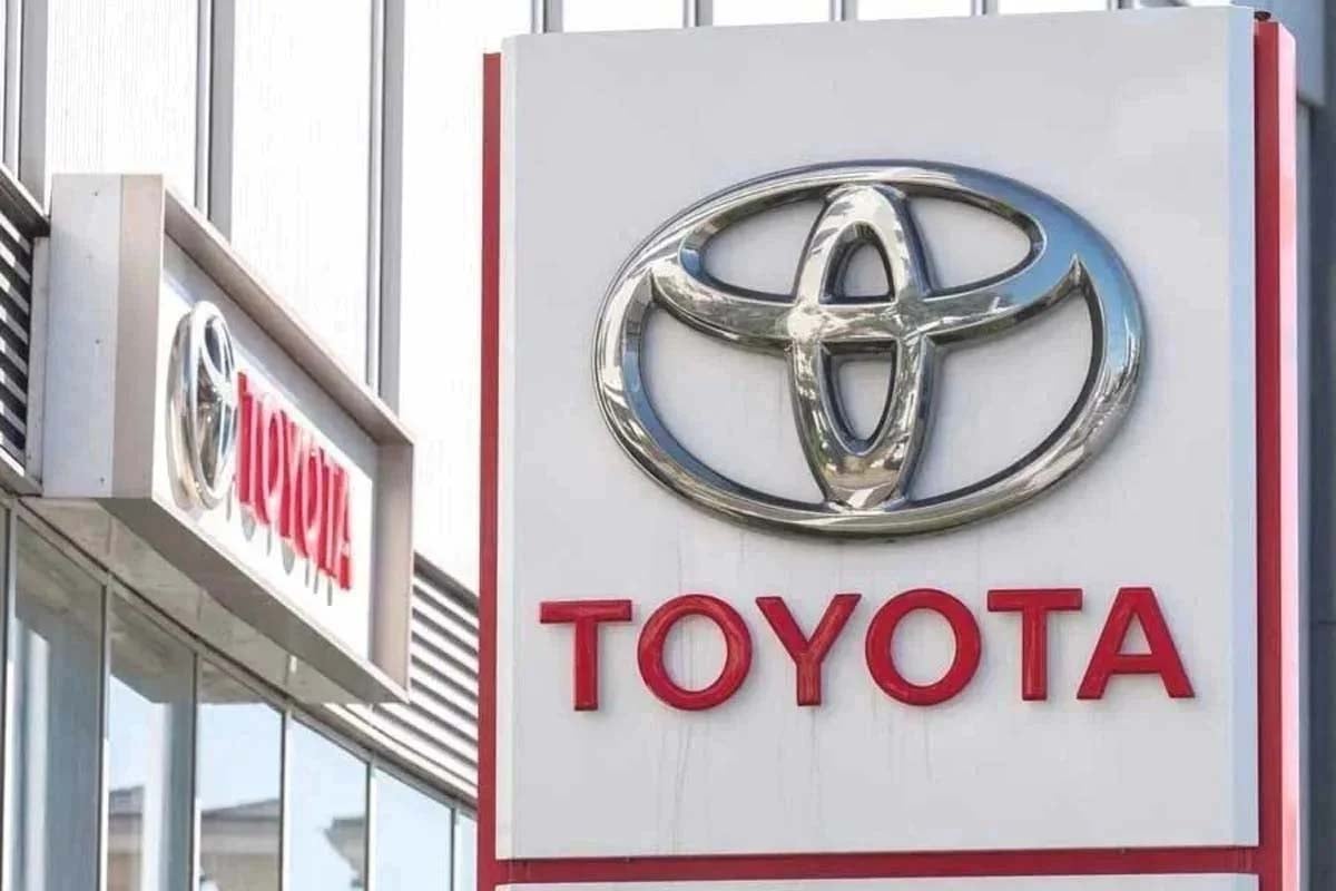トヨタ「曲がり角」の現実──日本の新車販売286万台、ディーラーはなぜ「下請け化」したのか？
