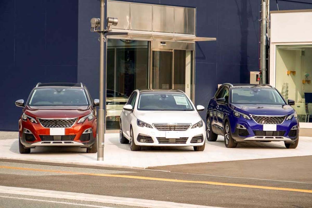 自動車ディーラーのイメージ（画像：写真AC）