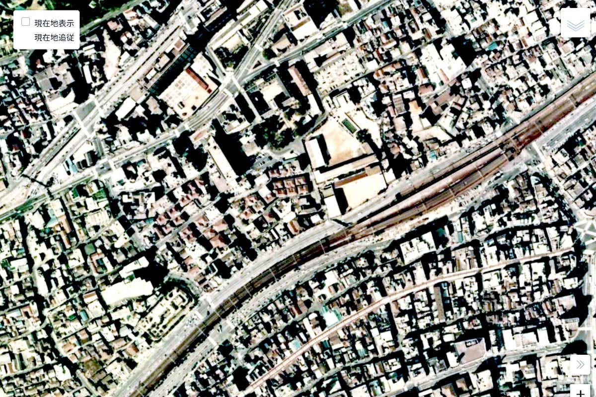 1975年頃の「元町駅」周辺の航空写真（画像：国土地理院）