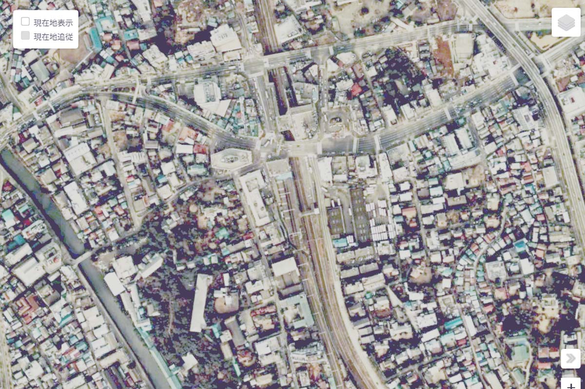 1975年頃の「目黒駅」周辺の航空写真（画像：国土地理院）