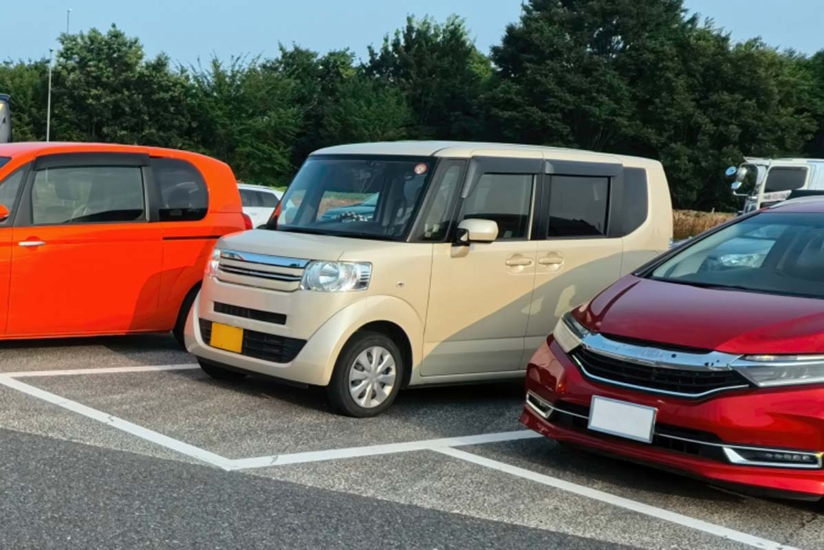 軽自動車（画像：写真AC）