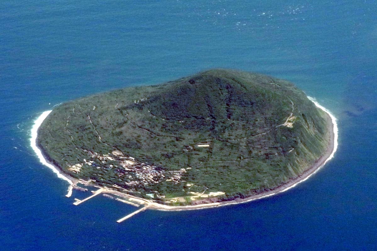 利島（画像：写真AC）