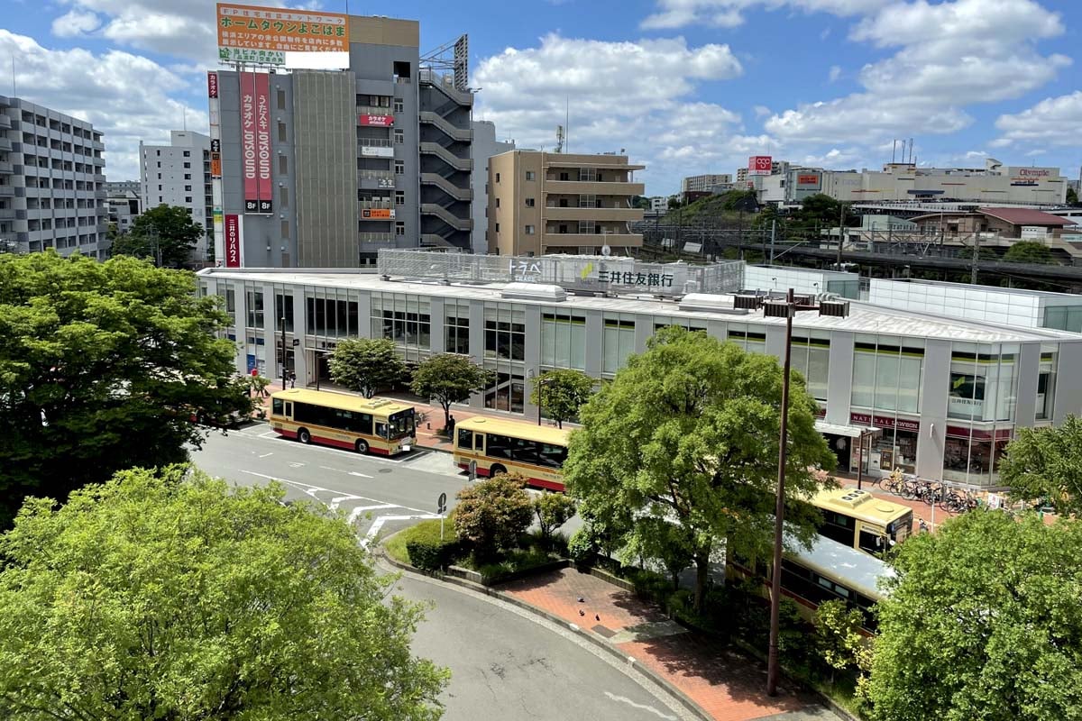 路線バス（画像：写真AC）