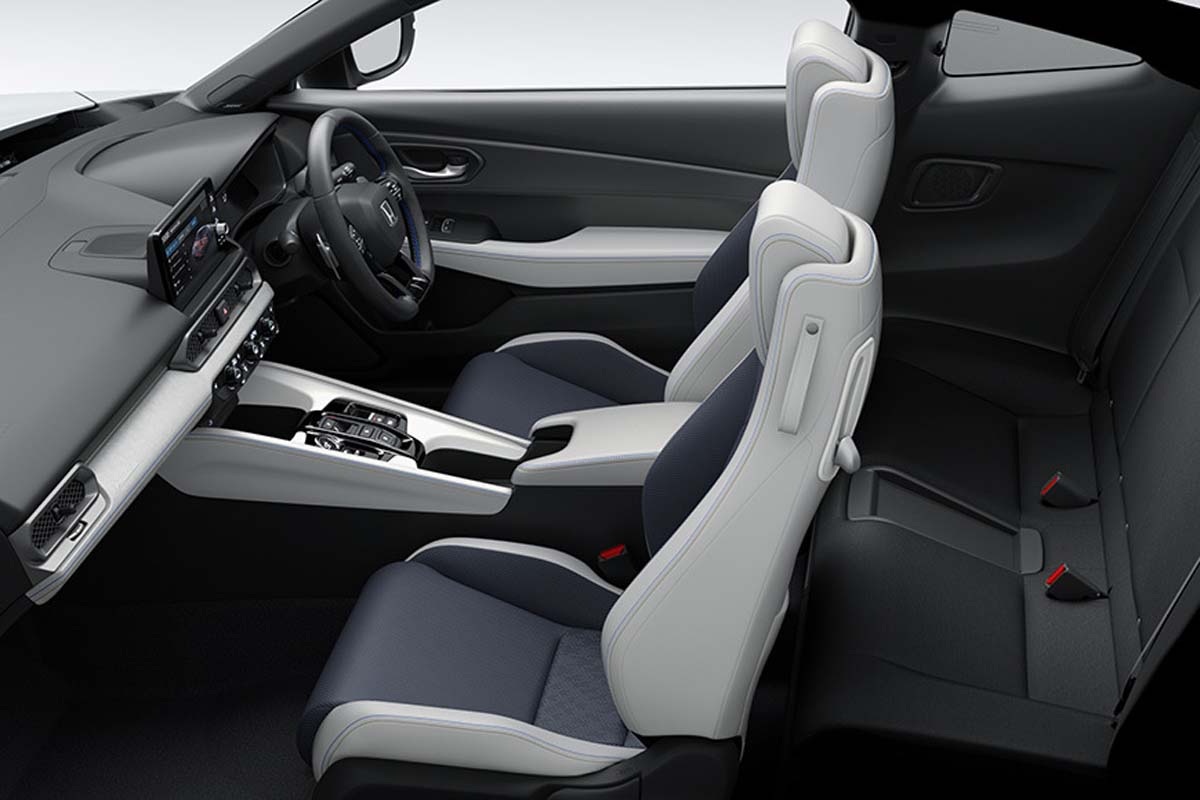 シート（ブルー×ホワイト）（画像：本田技研工業）