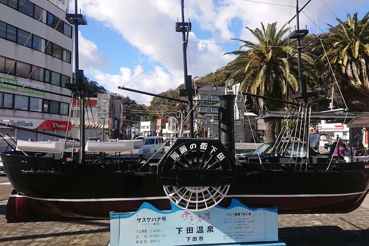 下田市の伊豆急下田駅前（画像：都野塚也）