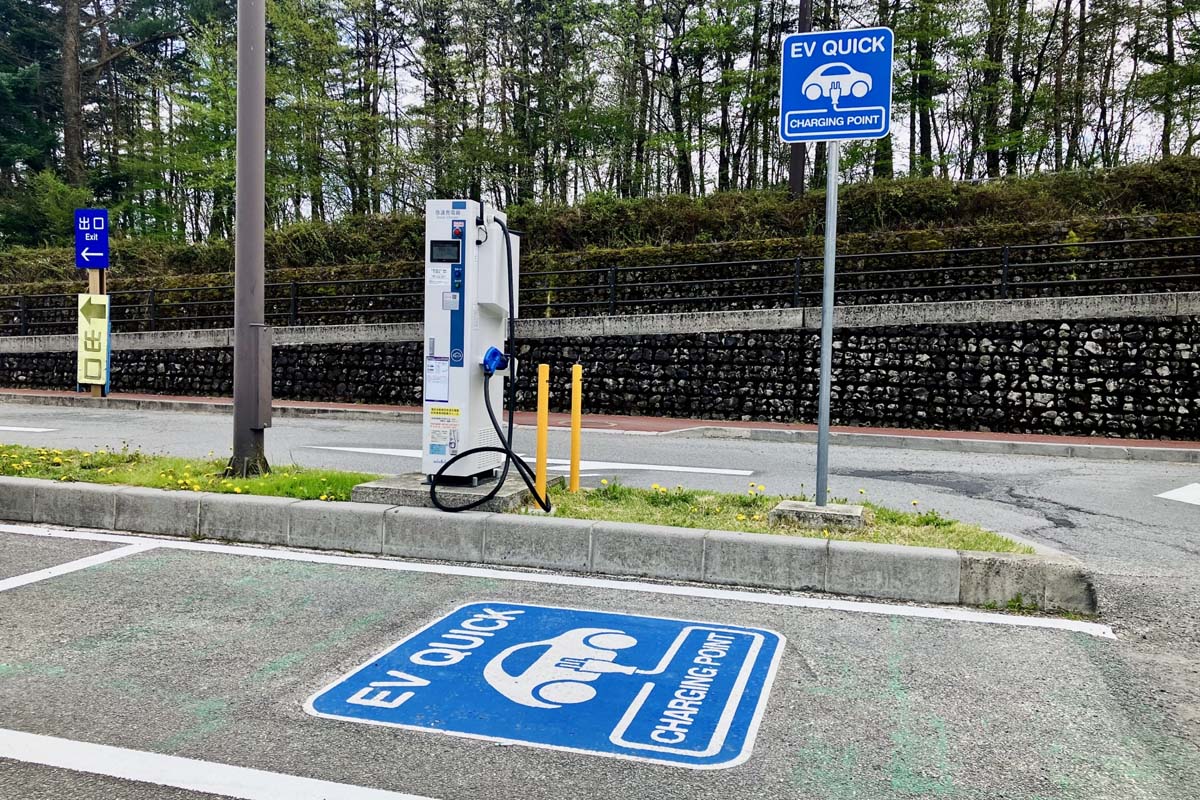 EVスタンド（画像：写真AC）