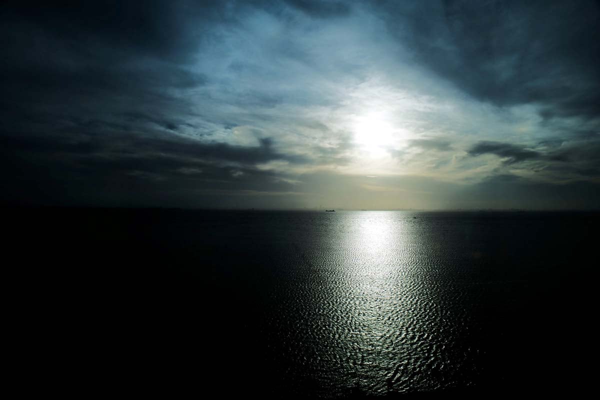 東京湾（画像：写真AC）