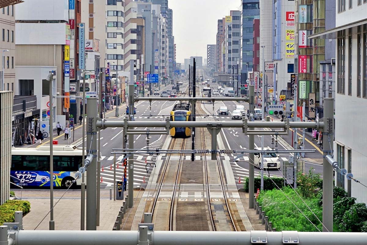 宇都宮駅前（画像：写真AC）