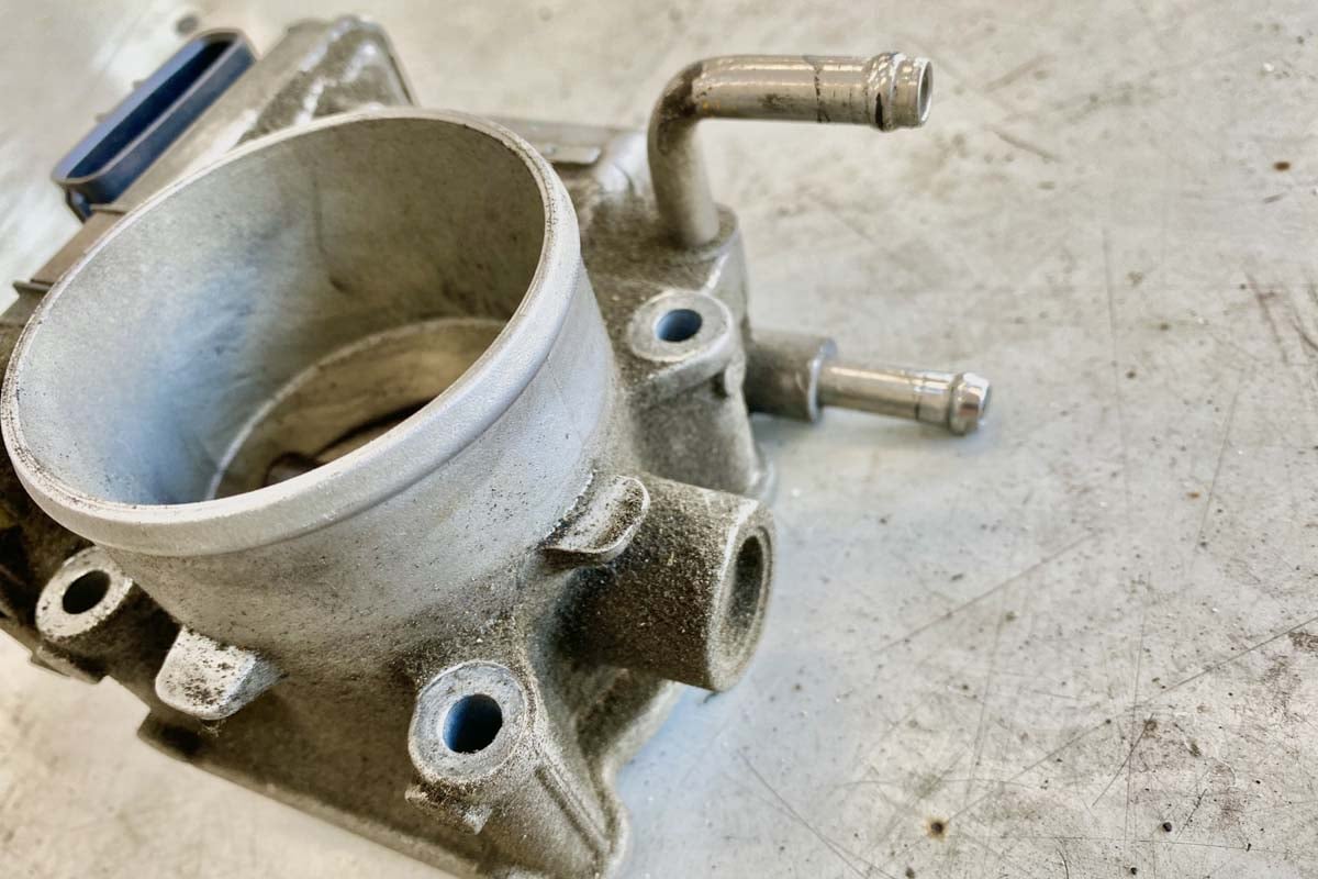 電子制御スロットルが普及している理由とは（画像：写真AC）