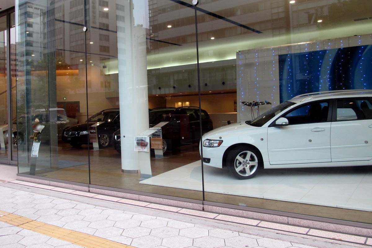 自動車ディーラーのイメージ（画像：写真AC）