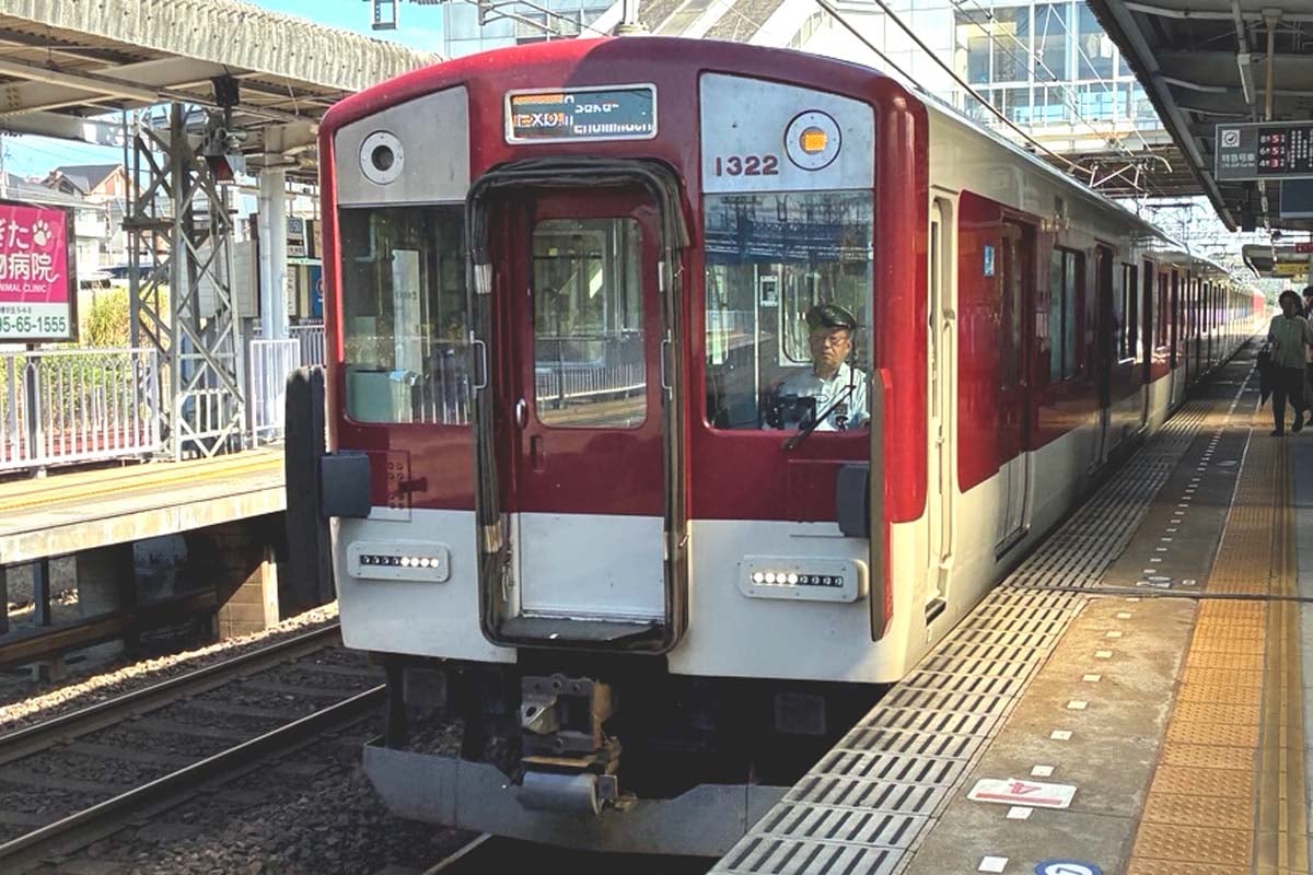 駅前に残る「閉鎖百貨店」――日本一の人口増加率を誇ったベッドタウンは、なぜ「買い物難民の街」になったのか | Merkmal（メルクマール）