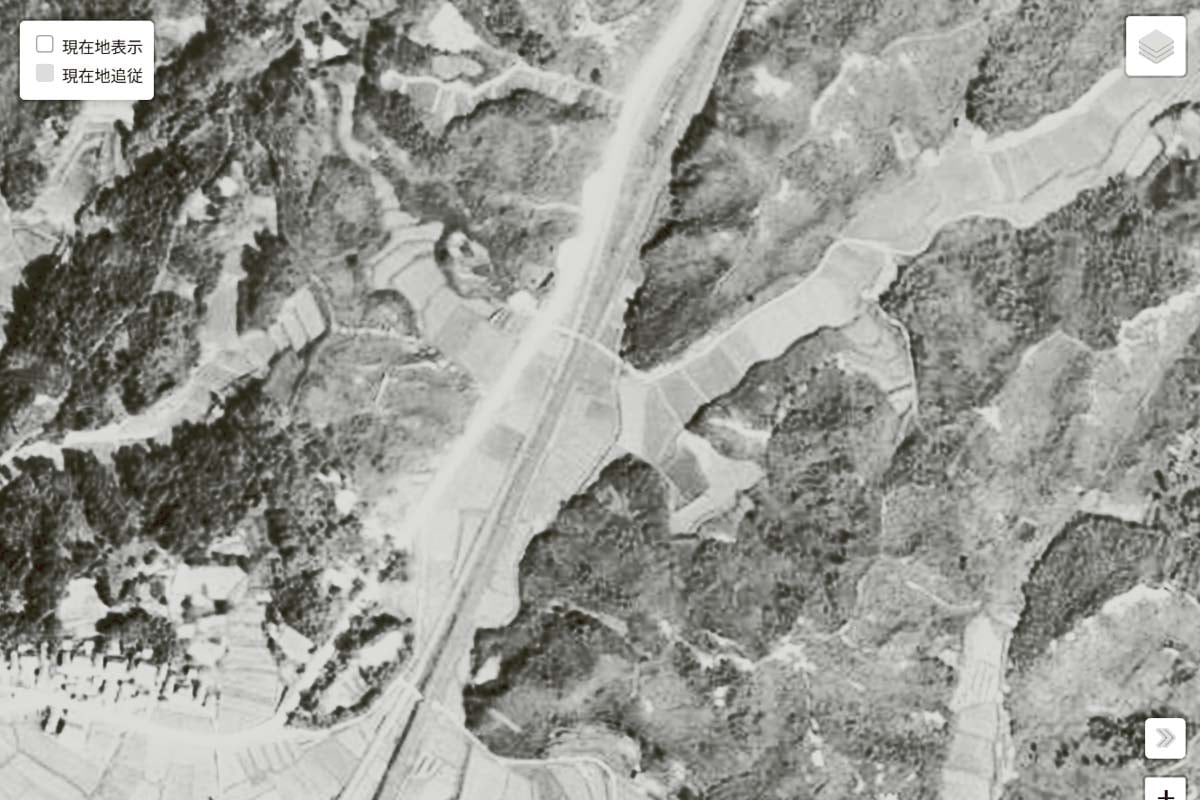 1963年頃の「桔梗が丘駅」周辺の航空写真（画像：国土地理院）