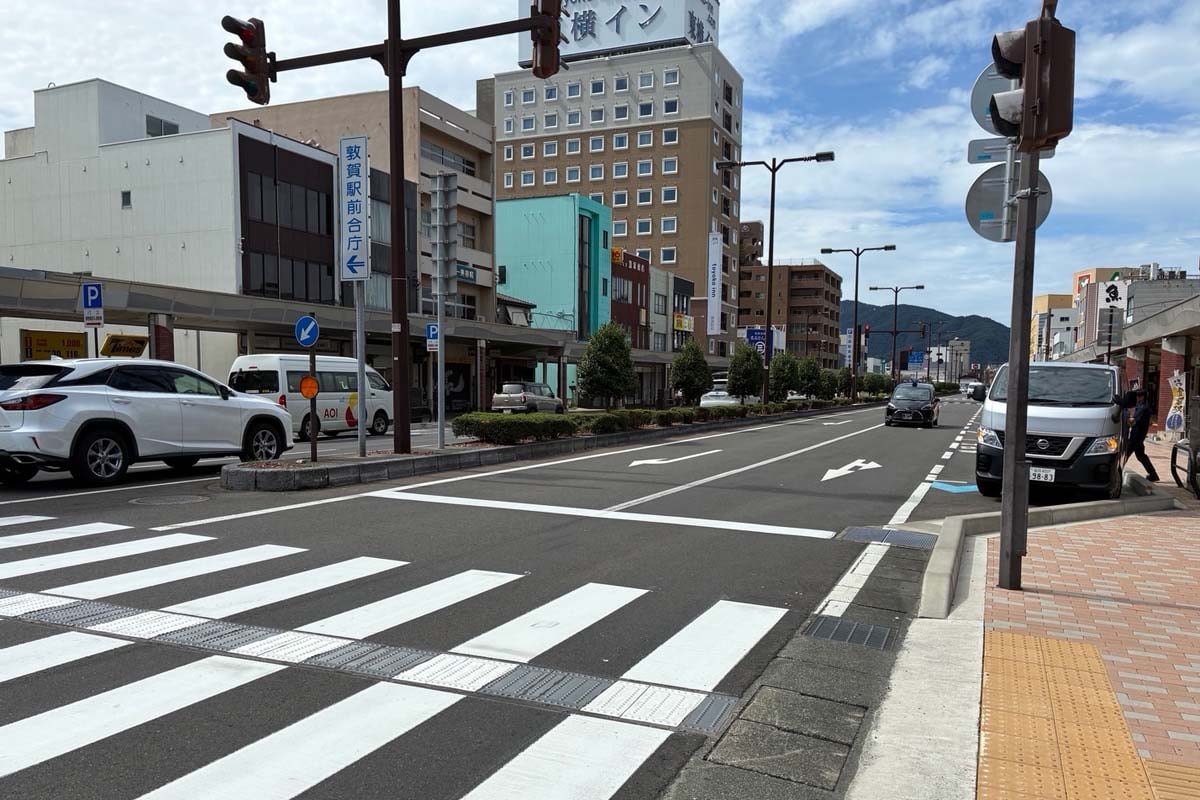 開業効果が続く敦賀市の敦賀駅前（画像：高田泰）