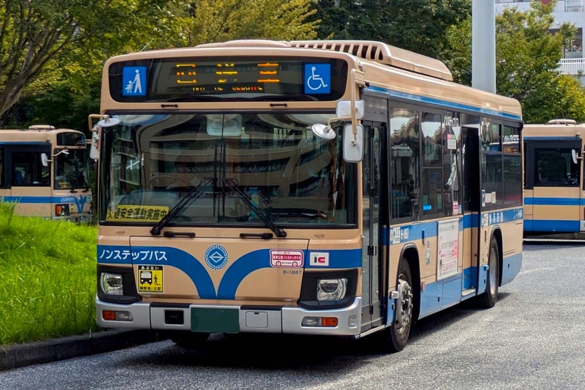 横浜市営バス（画像：写真AC）