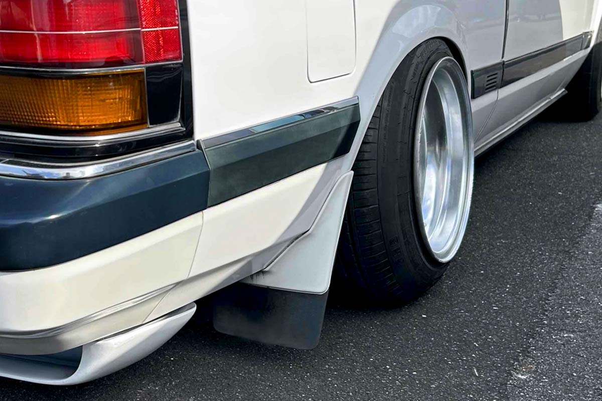 シャコタン車（画像：写真AC）