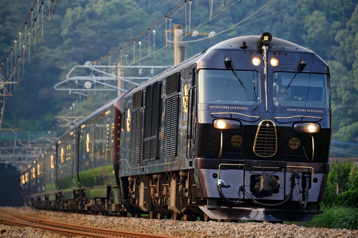 クルーズトレイン（画像：写真AC）