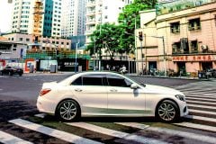 高市政権で揺れる「自動車産業」　業界関係者は「イデオロギー外交」に懸念――米中リスク＆サプライチェーン強靭化が焦点か