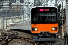 「地味なのに最強」「どこで儲けてるの？」――東武鉄道が叩き出す利益率11.8％、“過剰投資”を武器にした超合理経営の正体