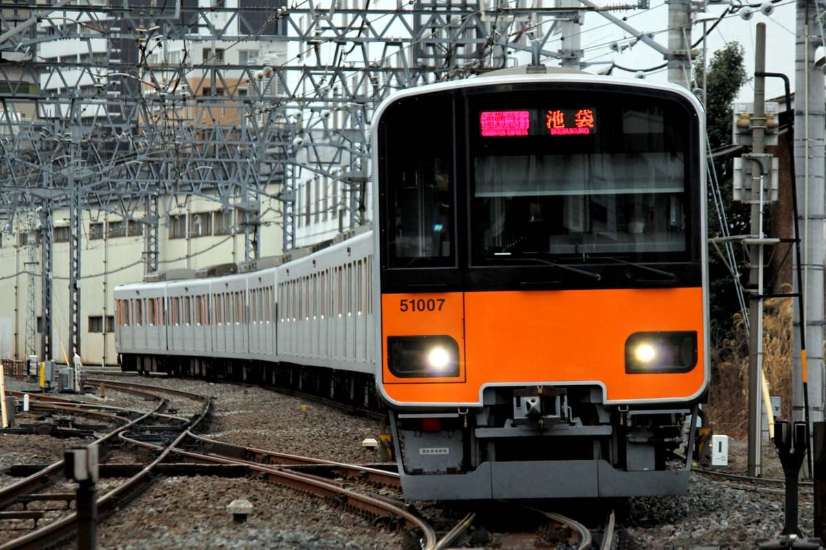50000系通勤急行（画像：写真AC）