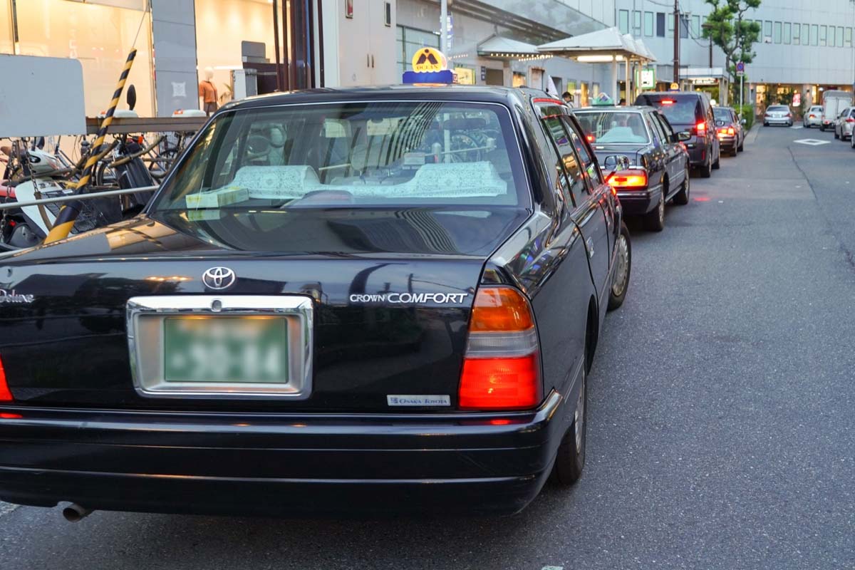 タクシー（画像：写真AC）