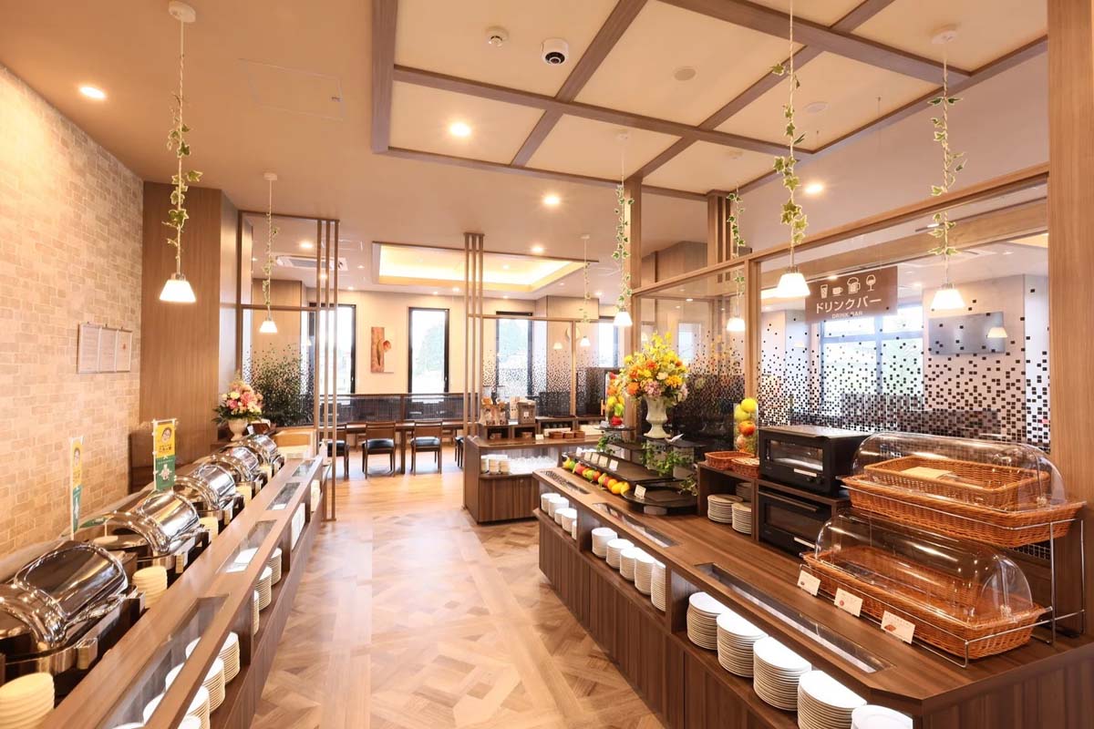 2008年より朝食バイキングを無料化したルートイン（画像：ルートインジャパン）