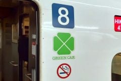 「グリーン車なのにギャン泣き」 芸能人投稿が新幹線「赤ちゃん泣き声問題」に――プレミア車両で「静寂」は絶対か