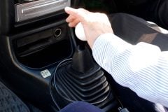 「スポーツカーなのにオートマですか？（汗）」 これはアリ？ナシ？ MT派の美学vs技術進化、現在地を考える