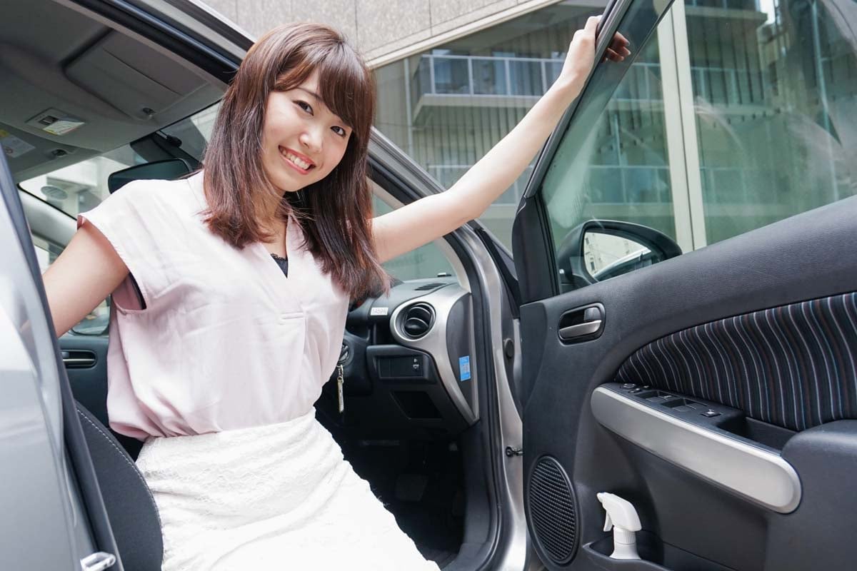 カーシェアで自動車の魅力を体感（画像：写真AC）