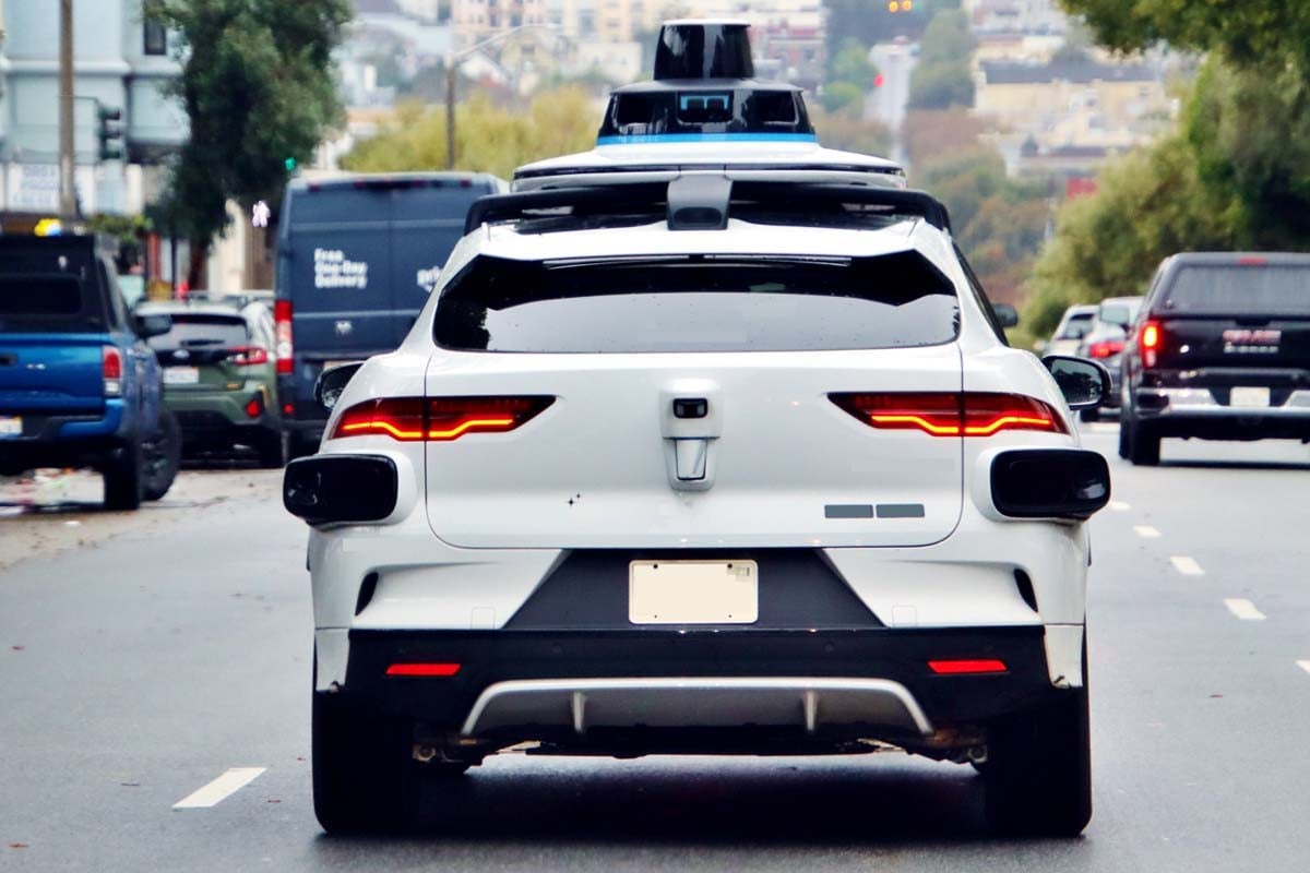 自動運転イメージ(画像:写真AC)