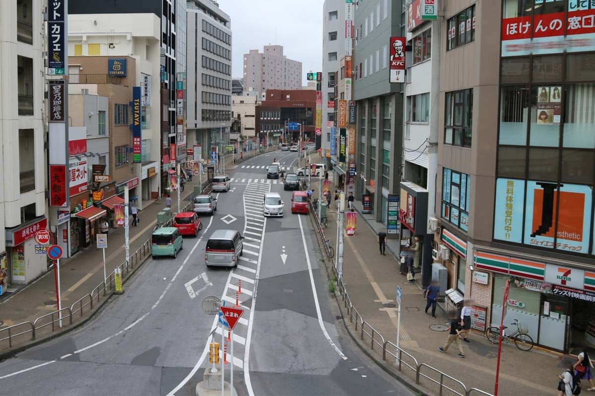 松戸駅前（画像：写真AC）