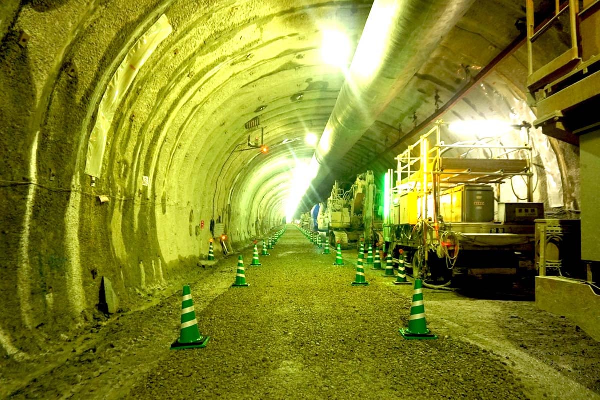今後のトンネル建設の対策(画像:写真AC)