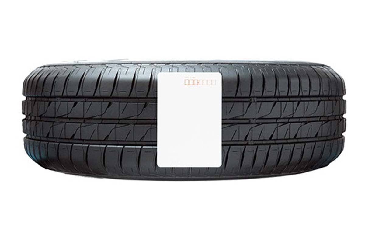 タイヤ1本の接地面積（画像：ブリヂストン）